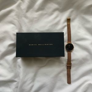 Daniel Wellington Classic Petite Watch ✨